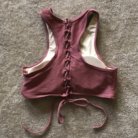 Bikini - Picture 2 of 2